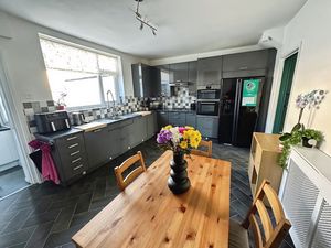 Photo 6- click for photo gallery